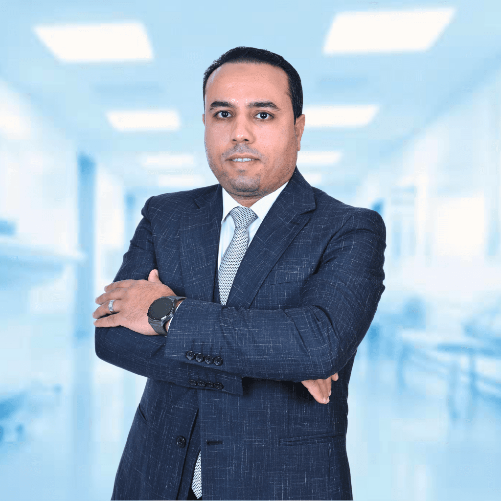 د. أحمد فراج - إستشاري جراحة العظام والعمود الفقري